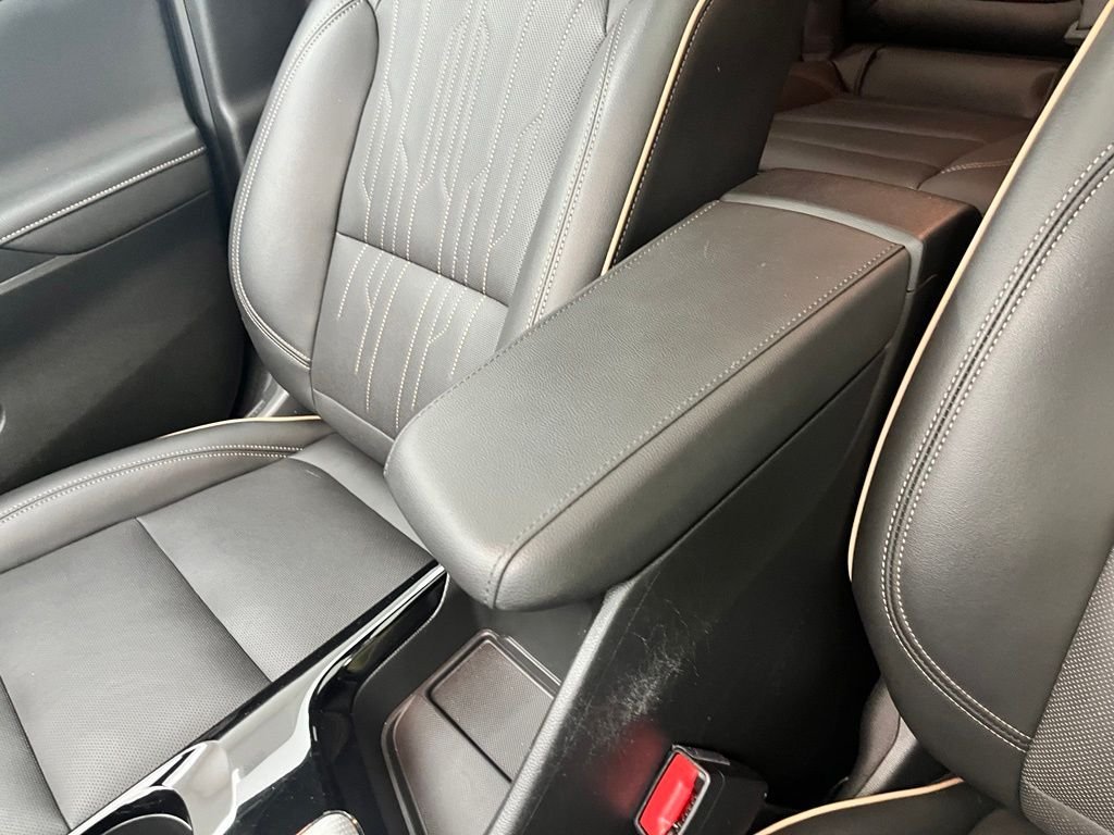 Used 2024 Ebony Twilight Metallic Buick Avenir image 31