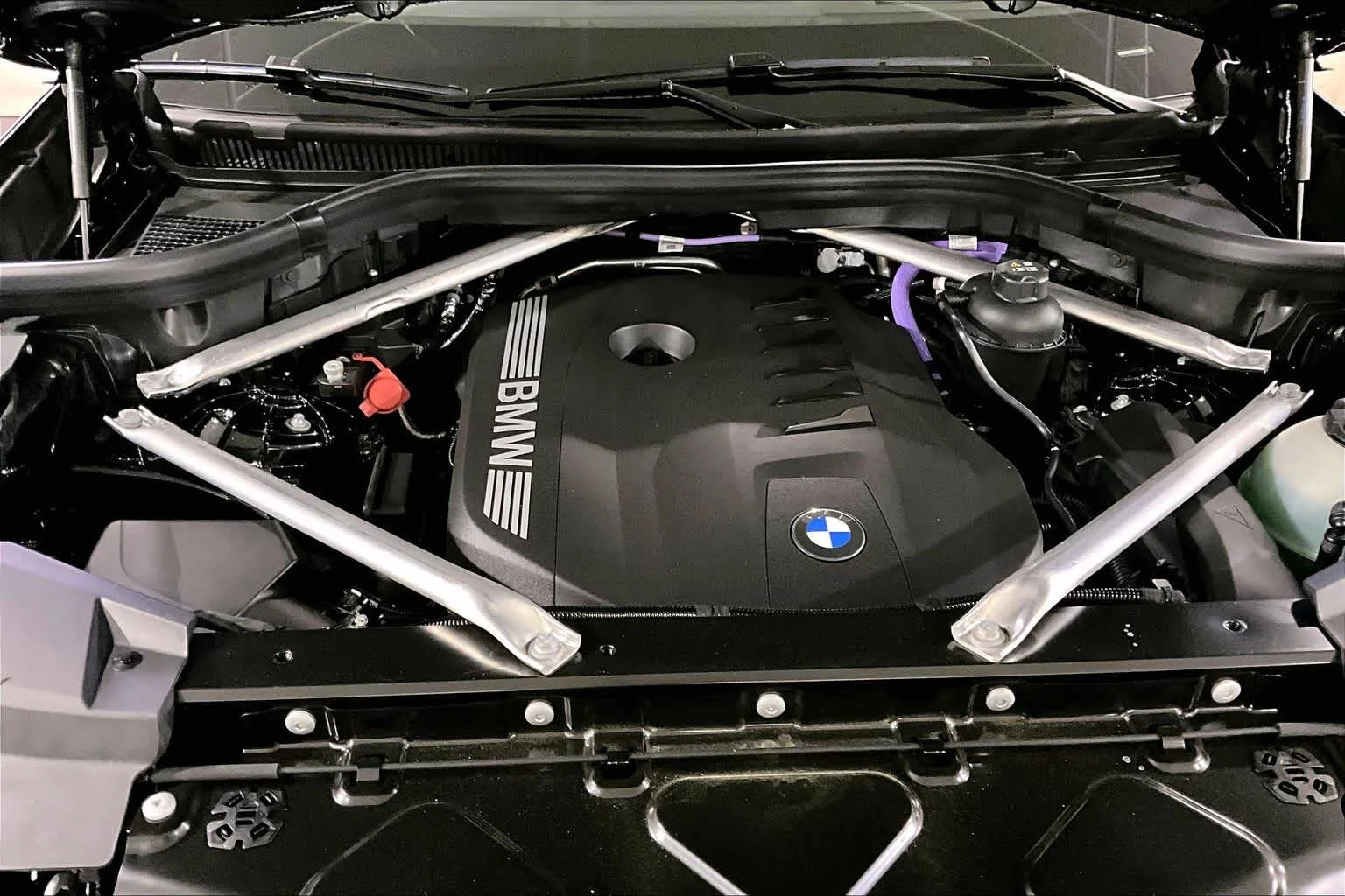 New 2026 Black Sapphire Metallic BMW xDrive40i image 14