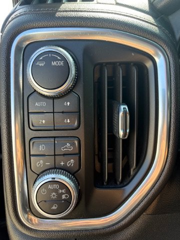 Used 2021 Onyx Black GMC SLT image 17
