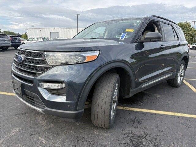 Used 2022 Stone Blue Ford XLT image 6
