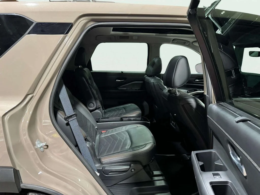 Certified Used 2023 Baja Storm Nissan Platinum image 29