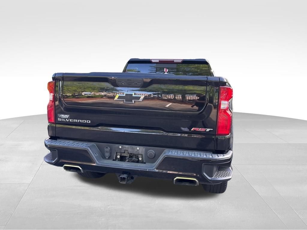 Used 2022 Black Chevrolet RST image 10