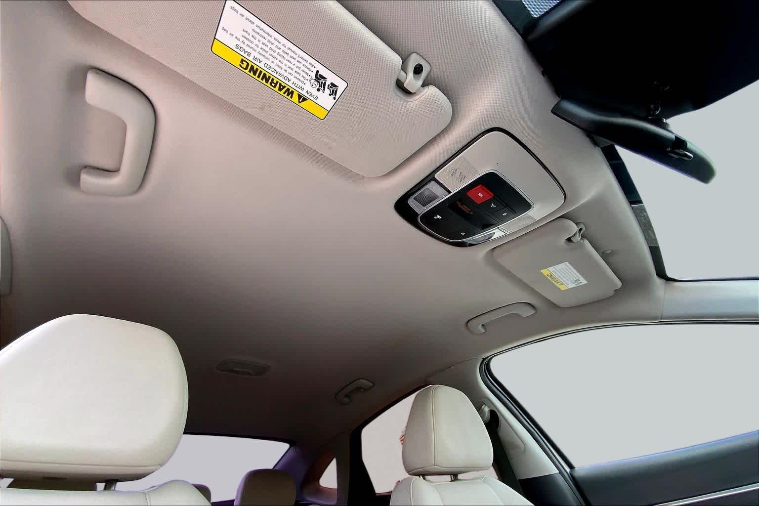 Used 2023 Hampton Gray Hyundai SEL image 14