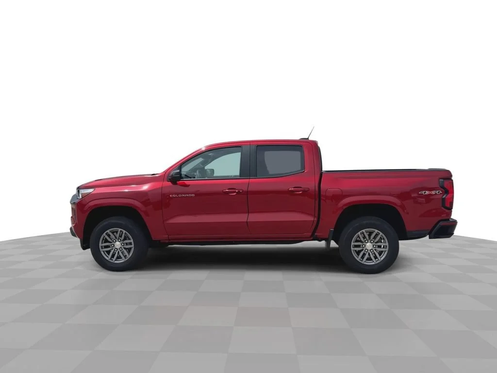 Used 2024 Radiant Red Tintcoat Chevrolet LT image 5