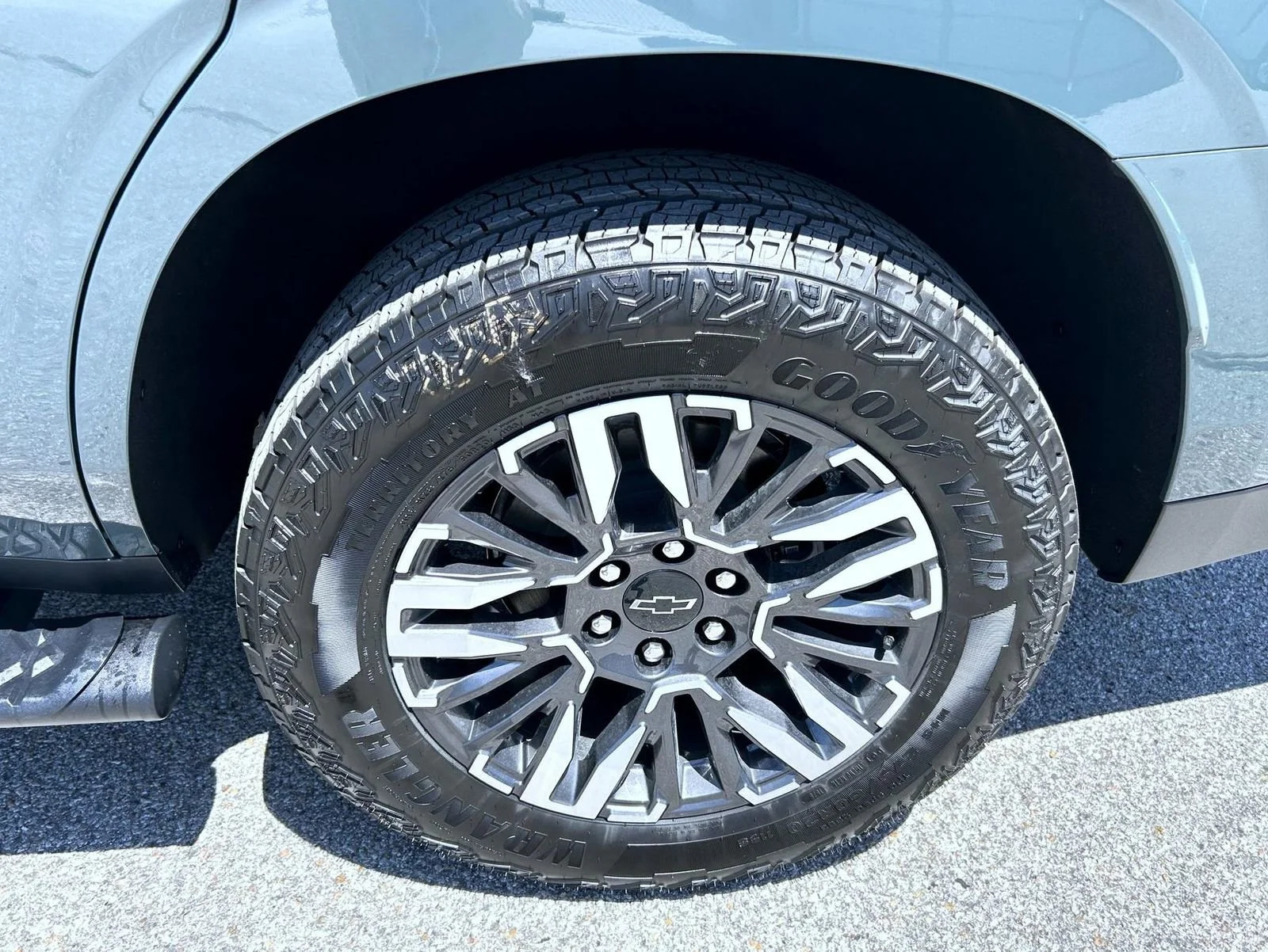 New 2026 Cypress Gray Chevrolet Z71 image 24
