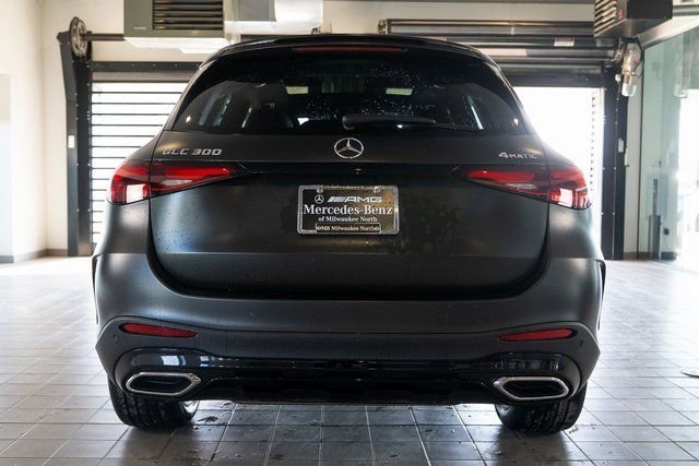 New 2026 MANUFAKTUR exclusive graphite grey magno Mercedes-Benz GLC 300 image 39
