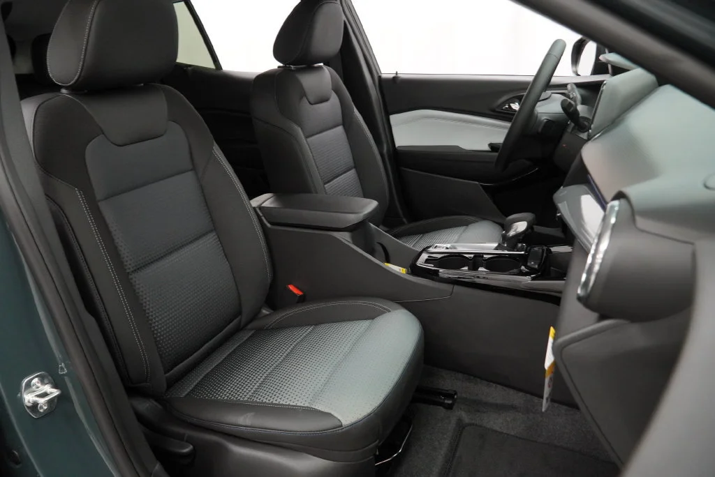 New 2026 Cypress Gray Chevrolet LT image 28