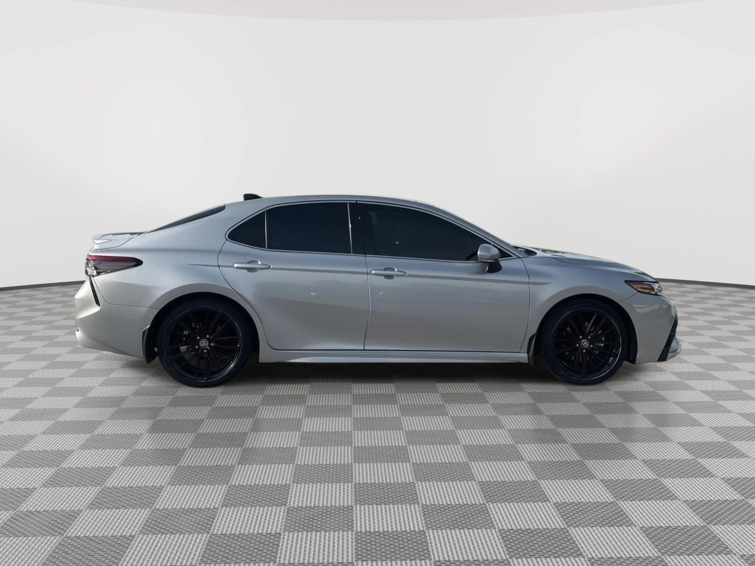 Used 2023 SILVER Toyota XSE image 32