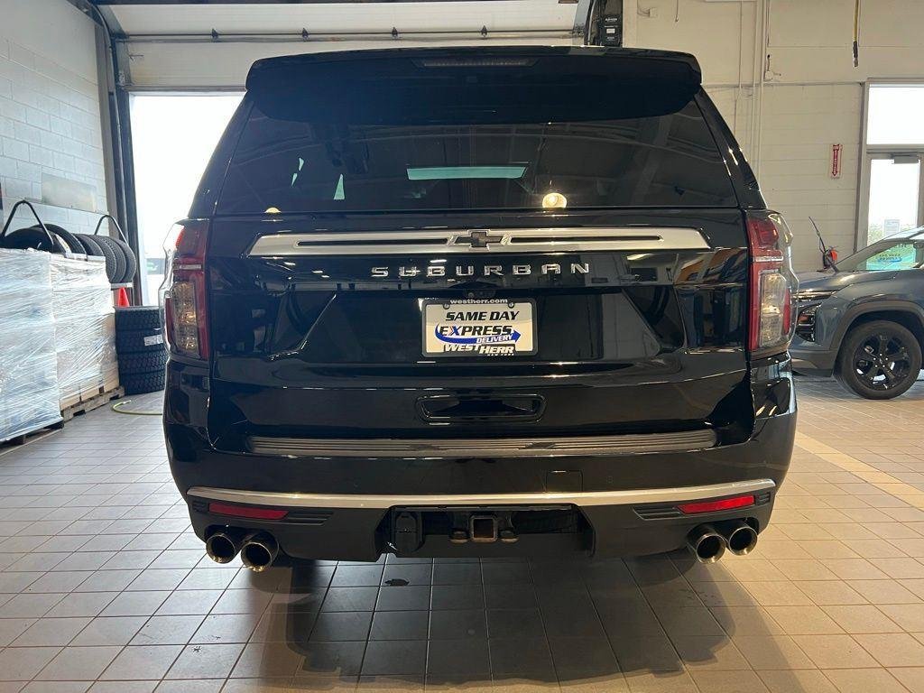 Used 2023 Black Chevrolet High Country image 8