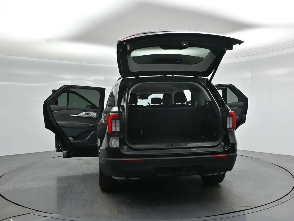 New 2026 Agate Black Metallic Ford Active image 33