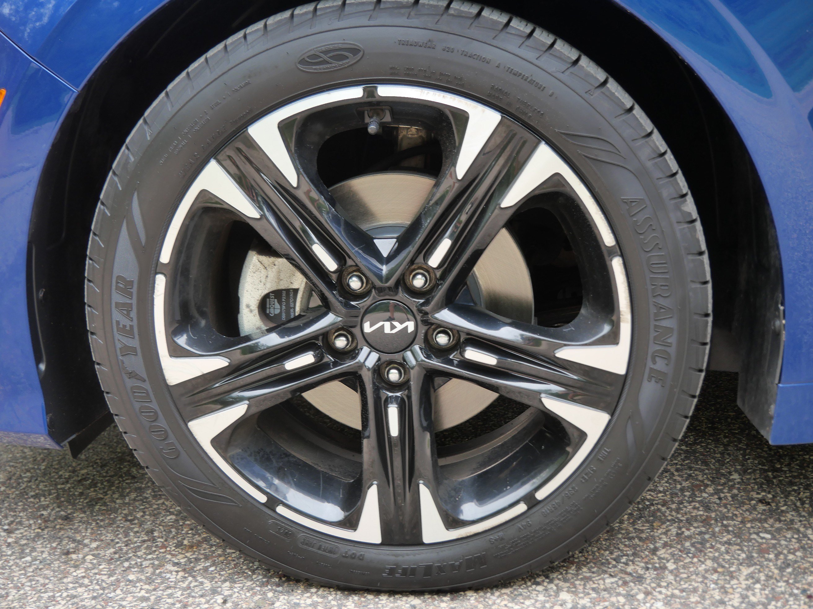 Used 2022 Sapphire Blue Kia GT-Line image 15