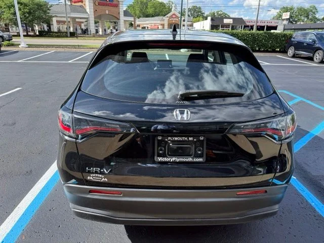 Used 2024 Black Honda LX image 4