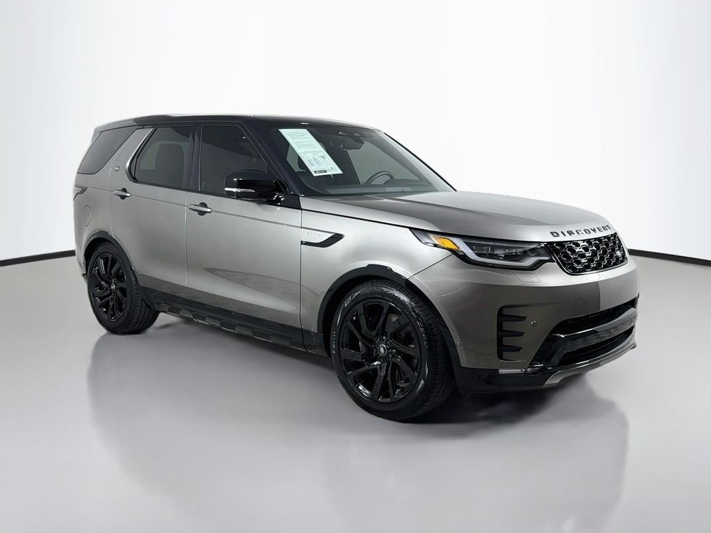 Certified Used 2025 Silver Land Rover Dynamic SE image 3