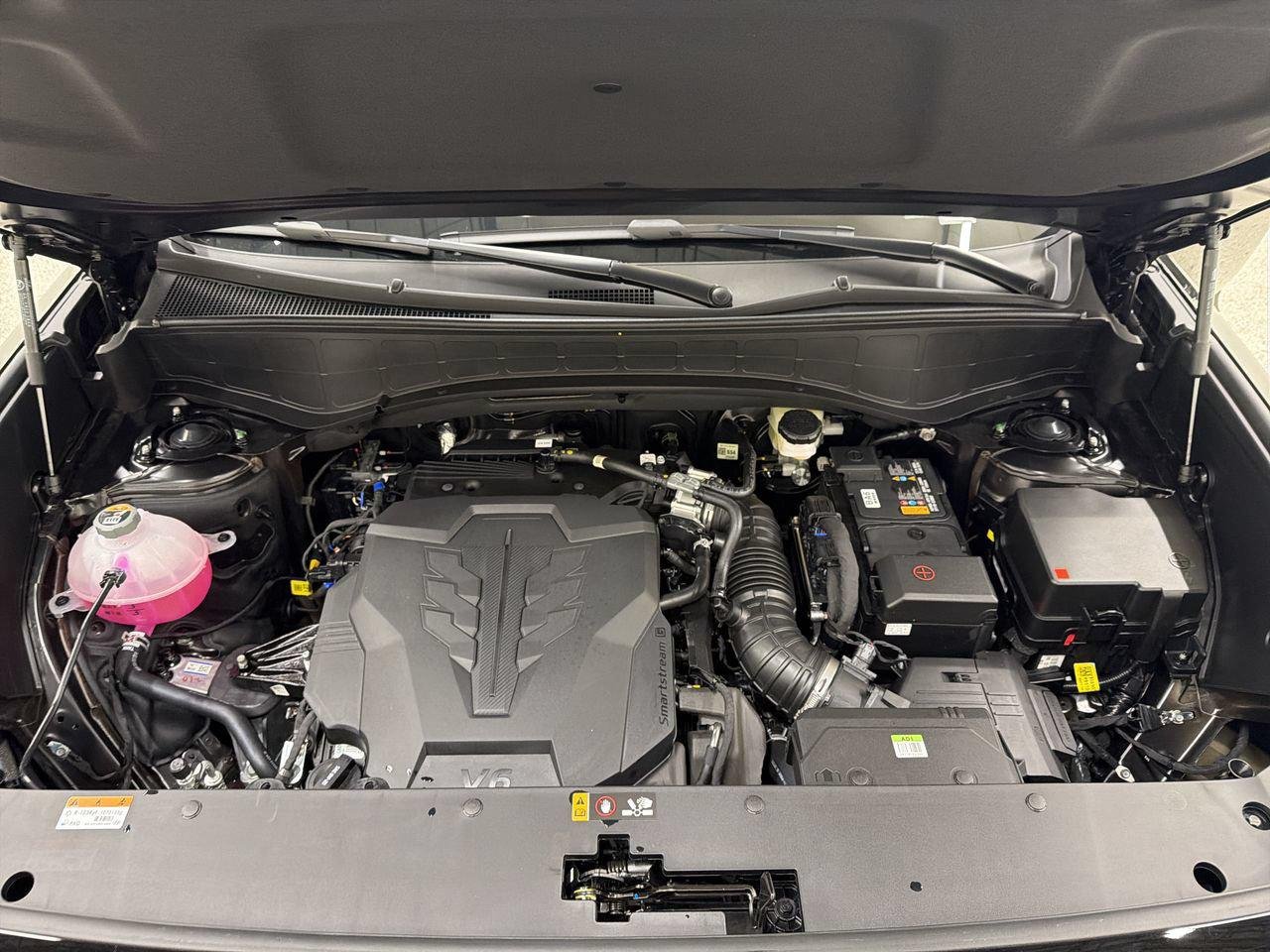 New 2027 Abyss Black Pearl Hyundai SEL Premium AWD image 11