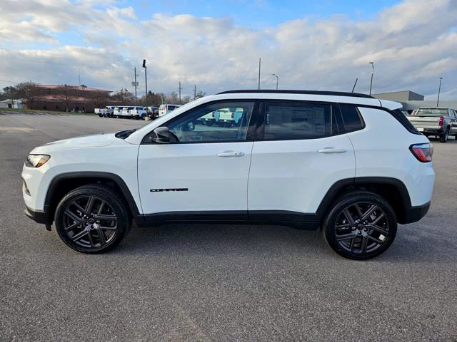 New 2026 Bright White Clear-Coat Exterior Paint Jeep Latitude image 2
