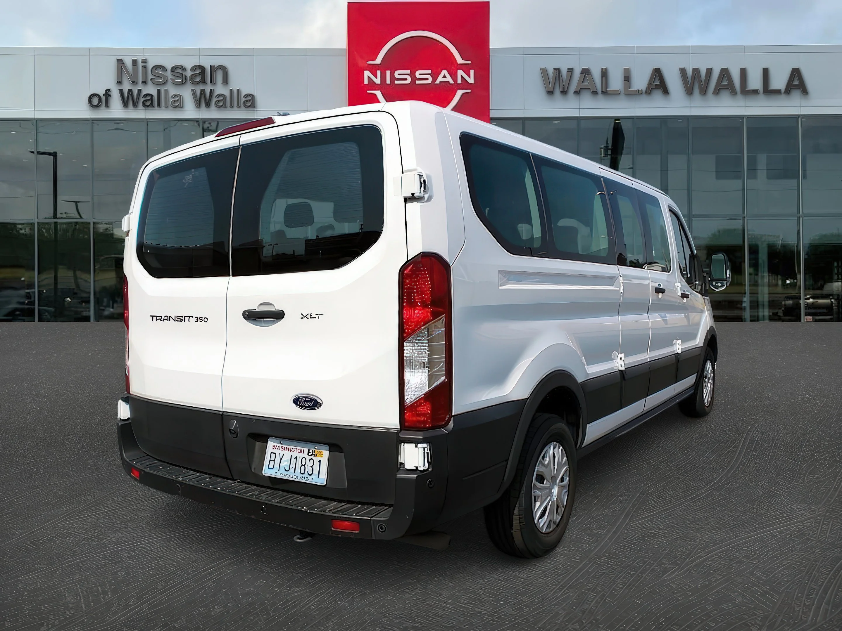 Used 2021 Oxford White Ford XLT image 7