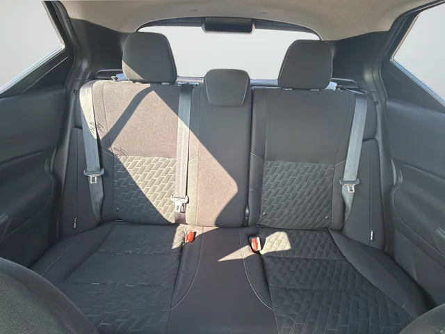 Used 2022 Gray Nissan SV image 40