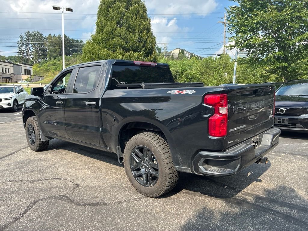 Used 2023 Black Chevrolet Custom image 3