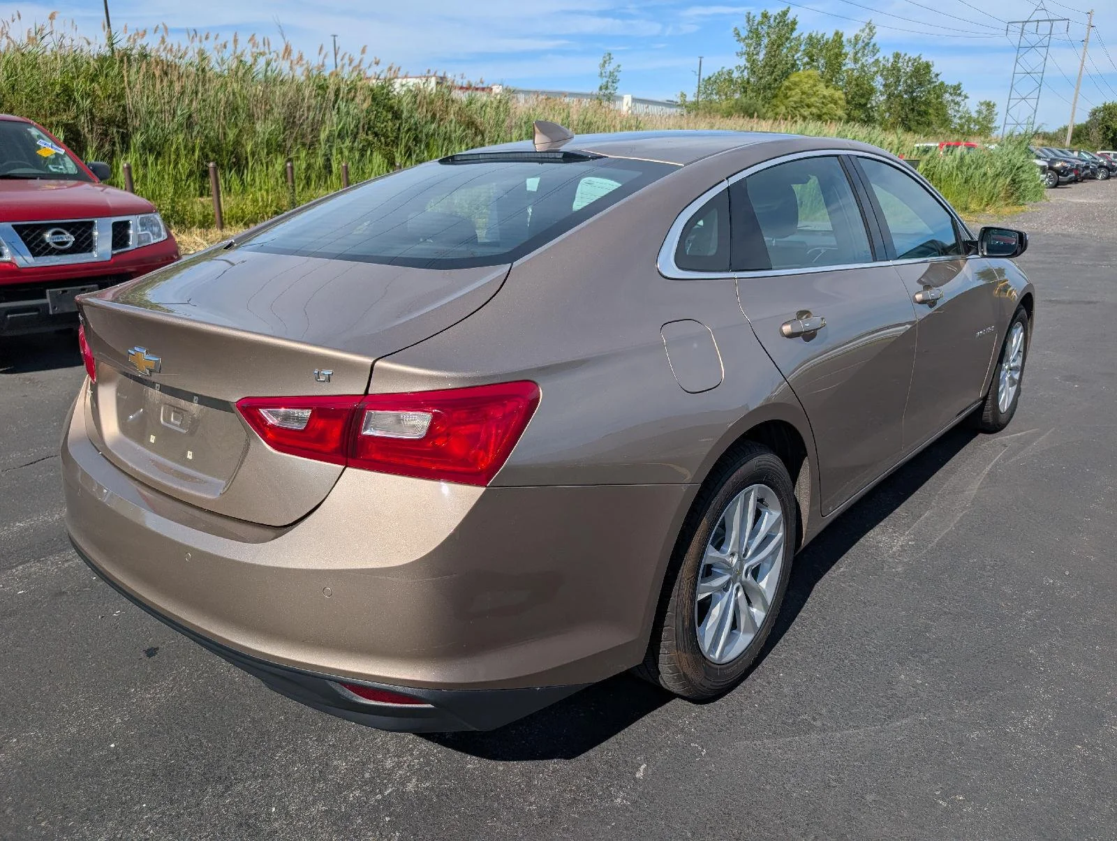 Used 2018 SANDY RIDGE METALLIC Chevrolet LT image 8