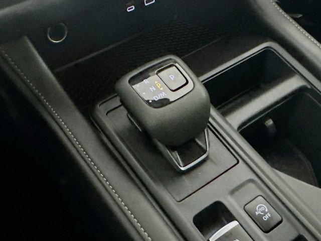 Used 2025 Gray Nissan S image 17