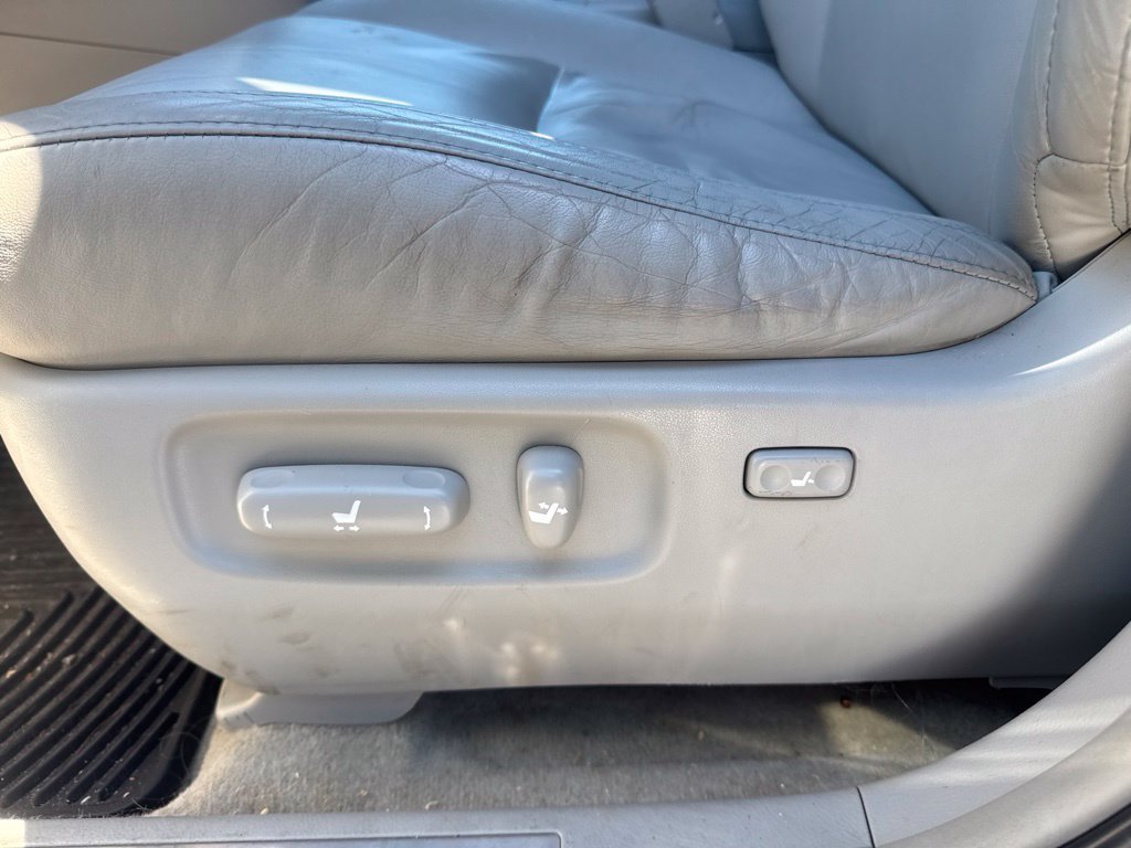 Used 2008 Crystal White Lexus 400h image 18
