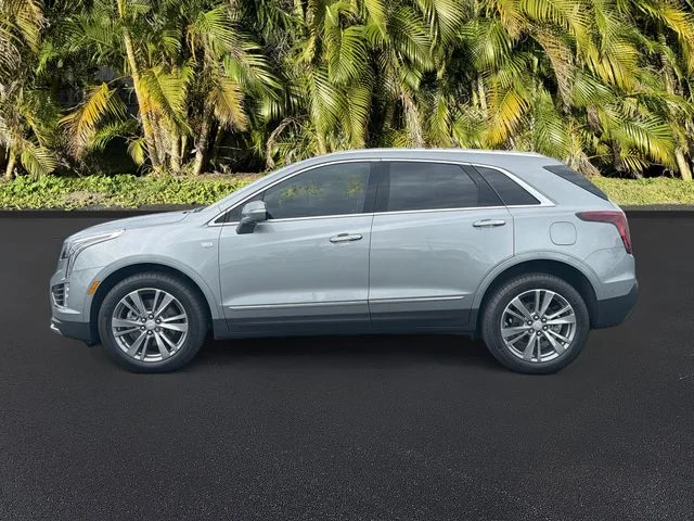 Used 2025 Silver Cadillac Premium Luxury image 8
