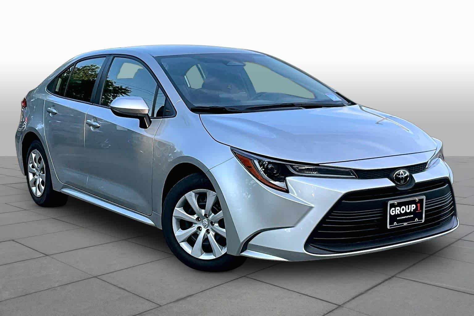 Certified Used 2023 Classic Silver Metallic Toyota LE image 3