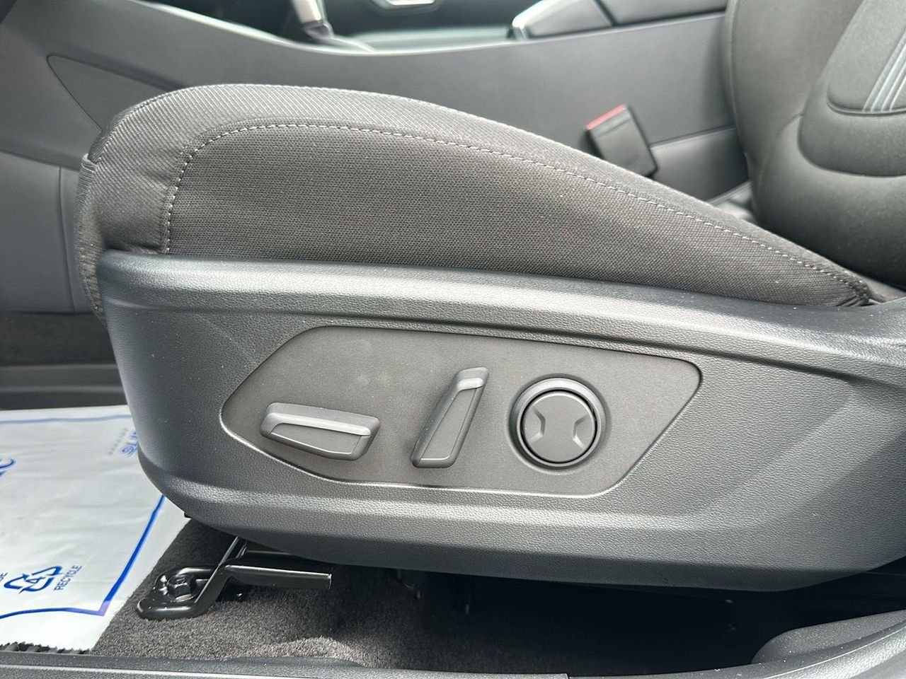 New 2026 Ecotronic Gray Hyundai SEL AWD image 11