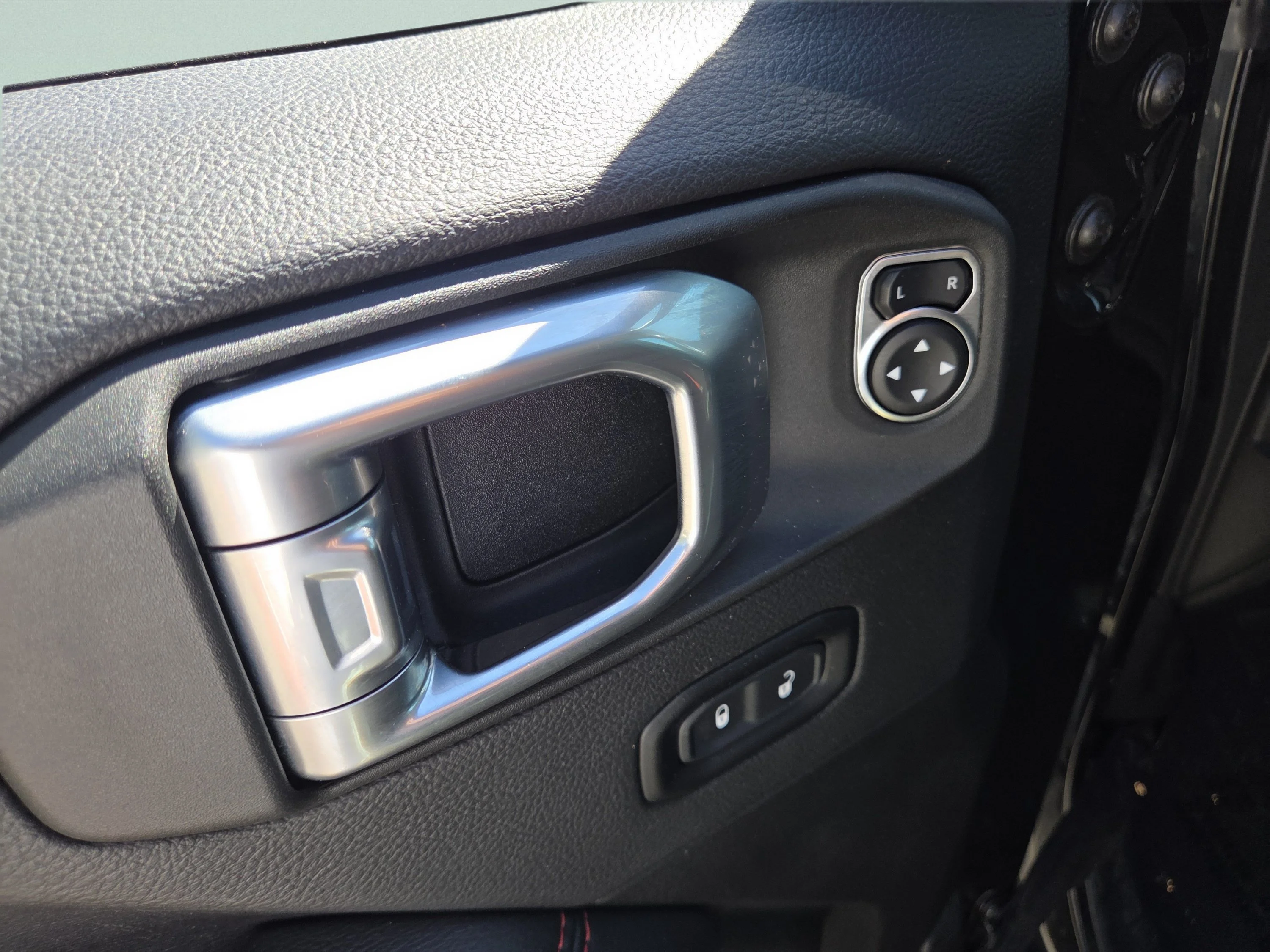 Used 2022 Black Clearcoat Jeep Unlimited Rubicon image 32