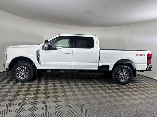 New 2026 Star White Metallic Tri-Coat Ford Lariat image 7