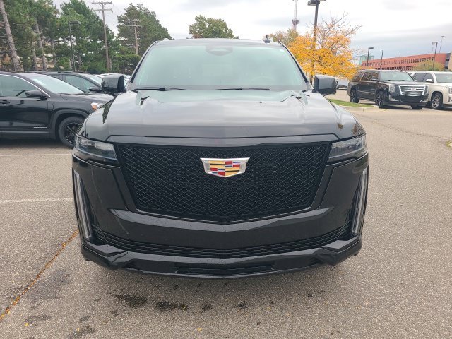 Used 2021 Black Cadillac Sport Platinum image 16