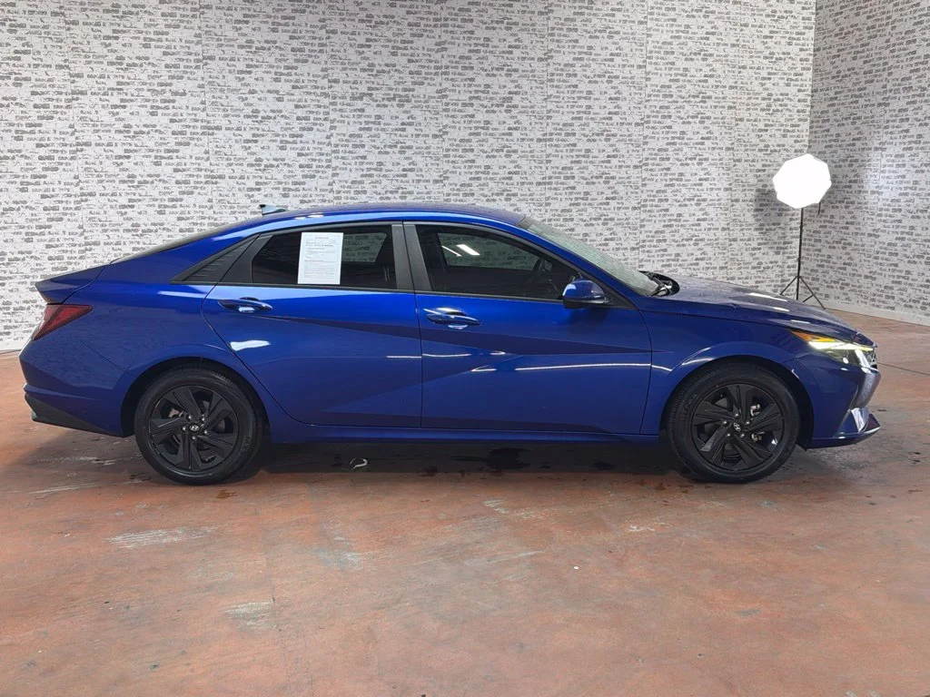 Used 2023 Intense Blue Hyundai SEL image 8