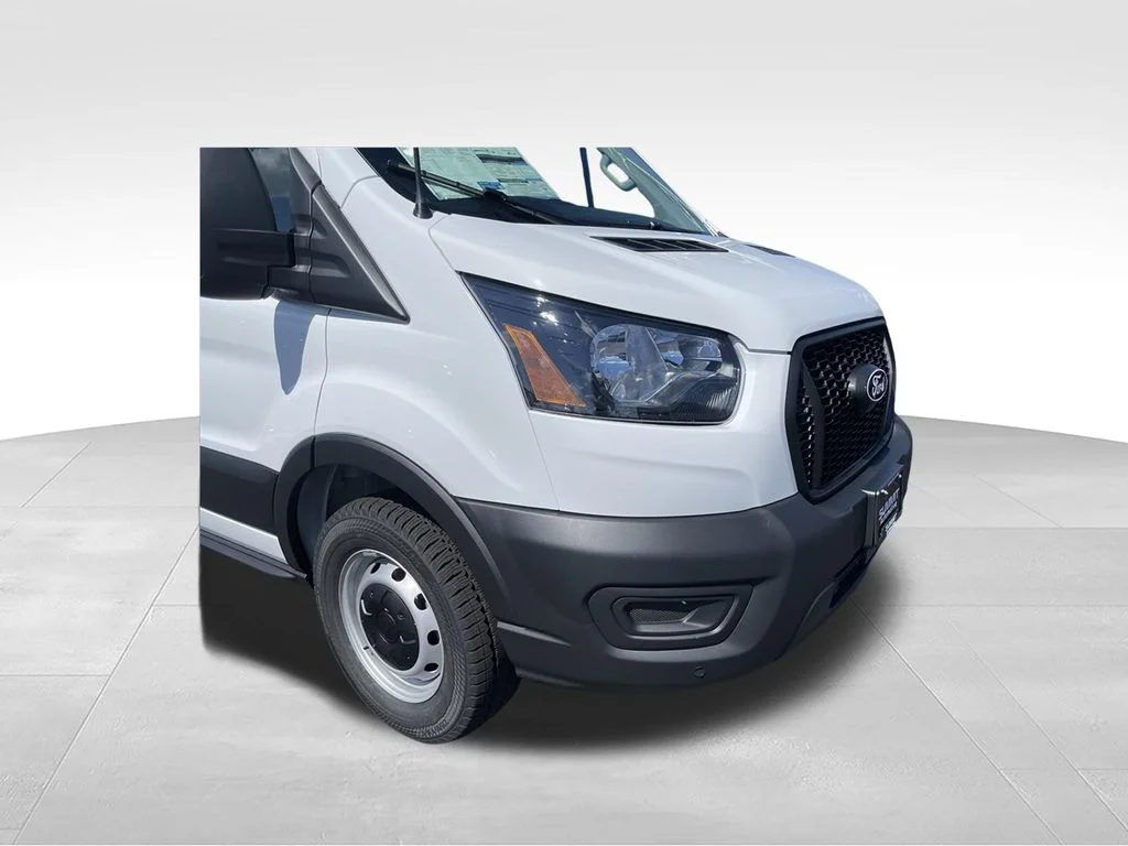 New 2026 Oxford White Ford Cargo Van image 34