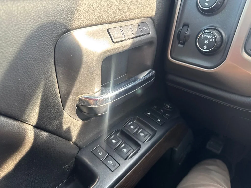 Used 2017 Black GMC Denali image 25