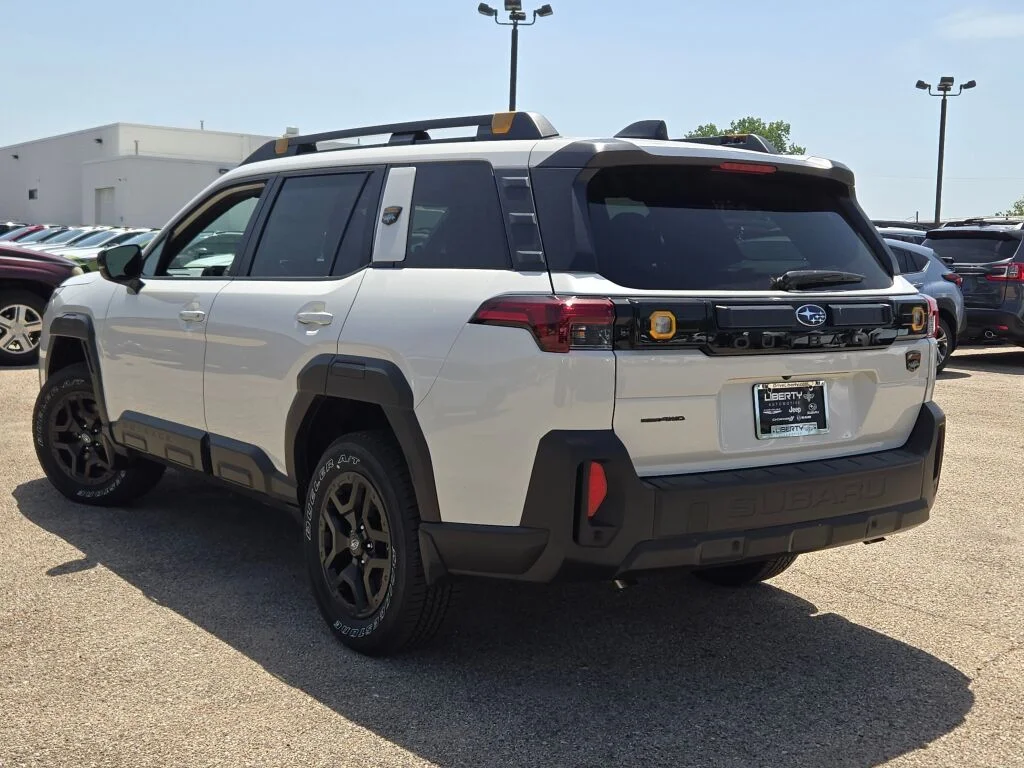 New 2026 CRYSTAL WHITE PEARL Subaru Wilderness image 15