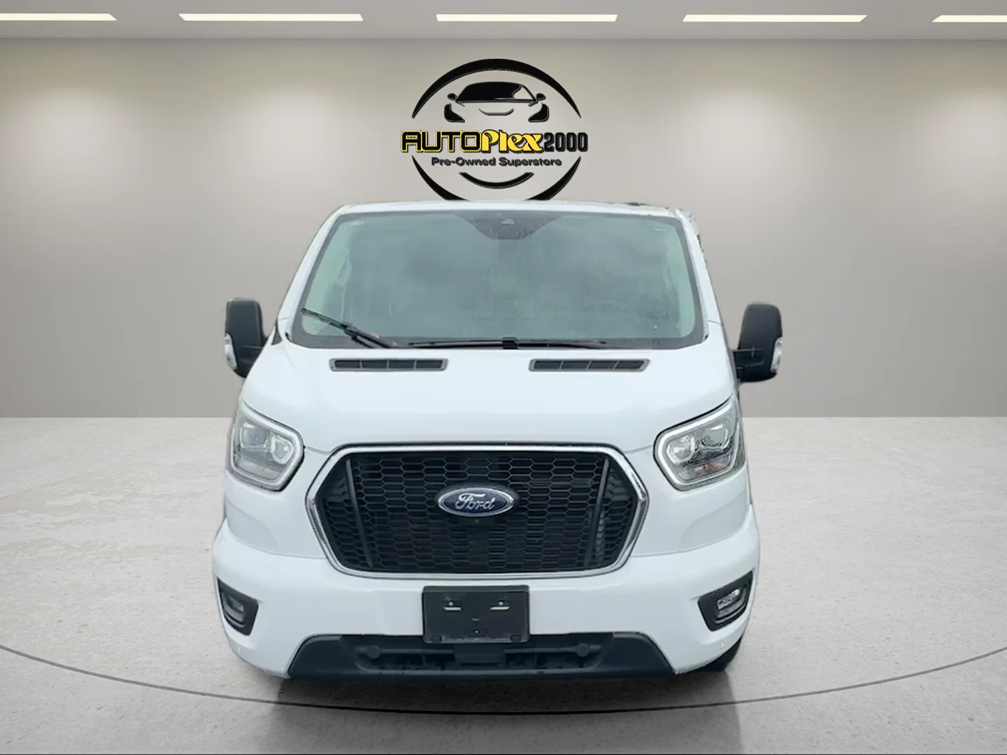 Used 2023 White Ford XLT image 2