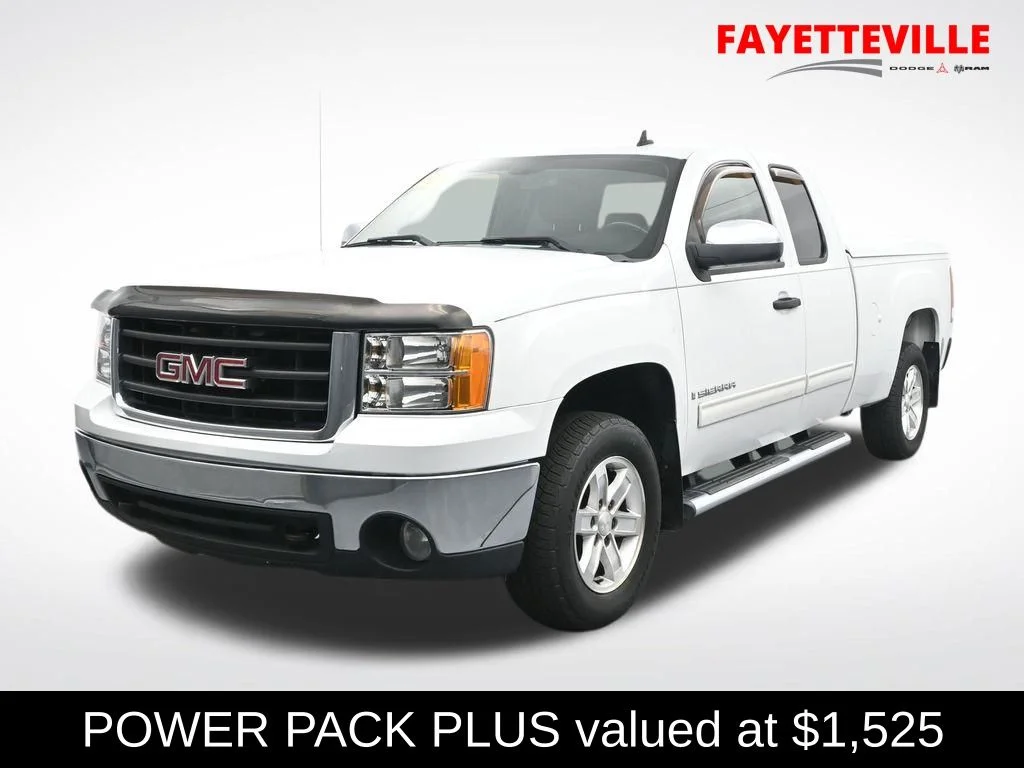 2008 GMC Sierra's photo
