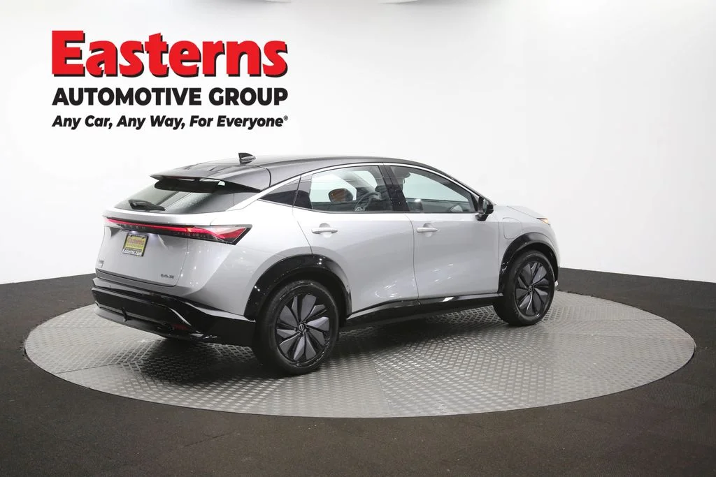 Used 2023 Silver Nissan ENGAGE image 39