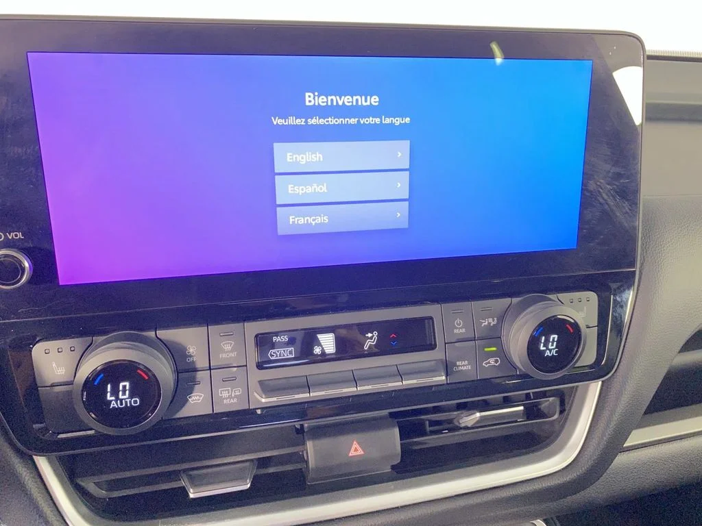 Used 2025 Cloud Toyota XLE image 21