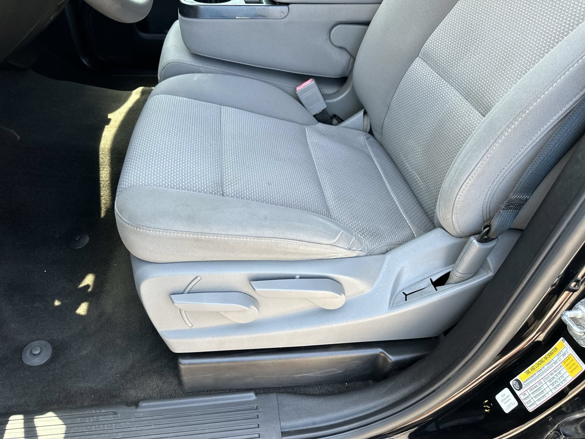 Used 2018 Black Chevrolet Custom image 21