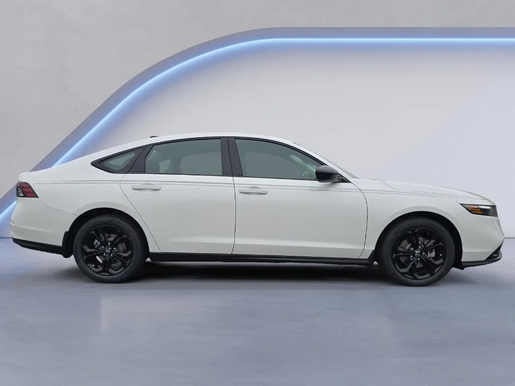 New 2025 Platinum White Pearl Honda SE image 8