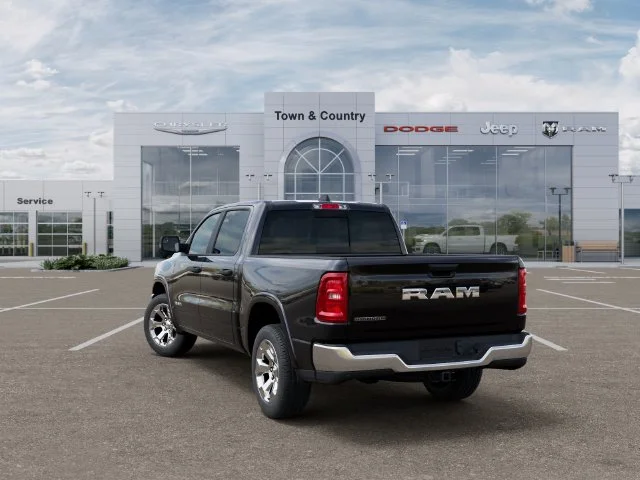 New 2026 Diamond Black Crystal Pearl-Coat Exterior Paint RAM Big Horn/Lone Star image 3