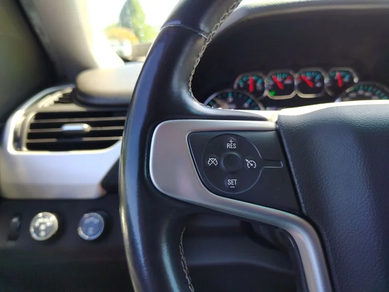 Used 2018 Black GMC SLE image 14
