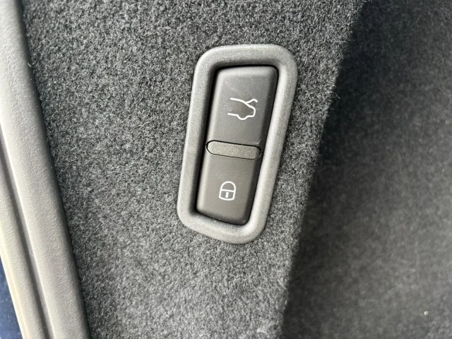 Used 2023 Blu Nobile Tri-Coat Maserati GT` ~ Tri-coat Paint Blu Nobile !!! CPO ELIGIBLE ! image 9
