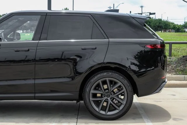 New 2026 Black Land Rover SE image 14