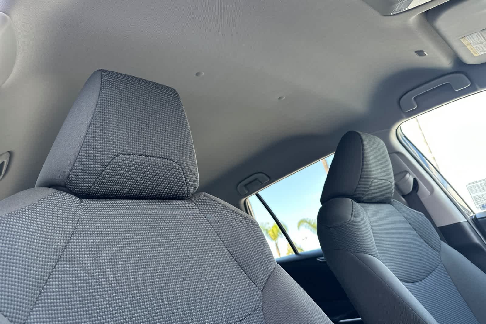 2025 Toyota RAV4 LE - Photo 16