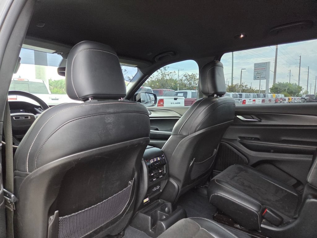 Used 2023 Baltic Gray Metallic Clearcoat Jeep Altitude image 26