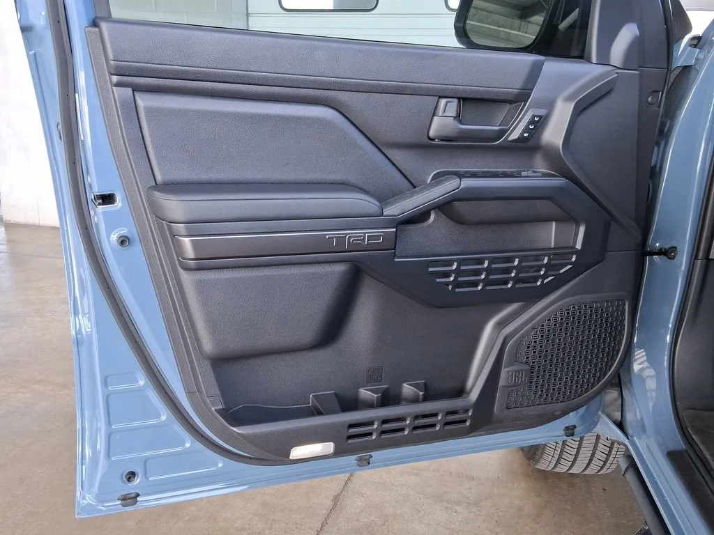 Used 2026 Blue Toyota SR5 image 15