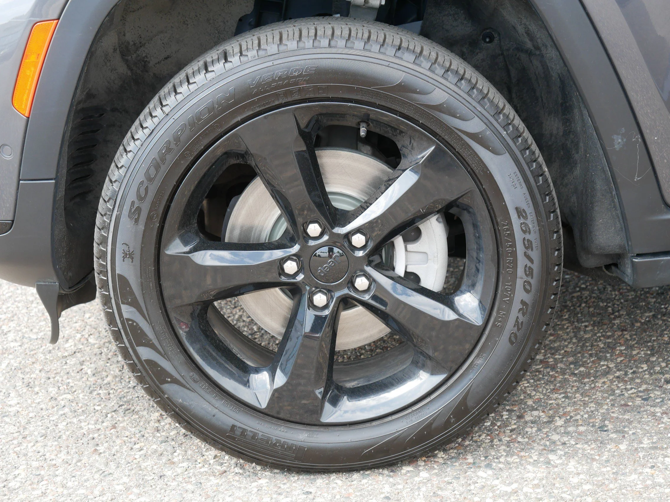 Used 2025 Baltic Gray Metallic Clearcoat Jeep Limited image 15
