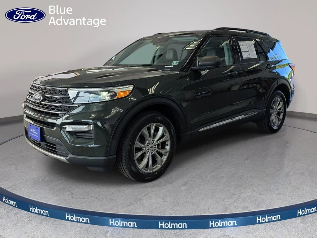 2022 Ford Explorer XLT 4WD's photo